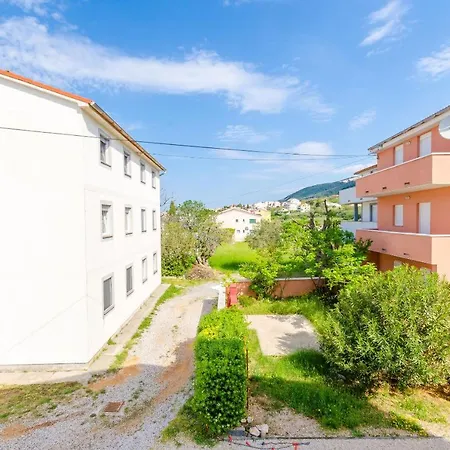 Apartament Damir *