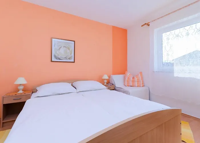 Damir Apartment Banjol